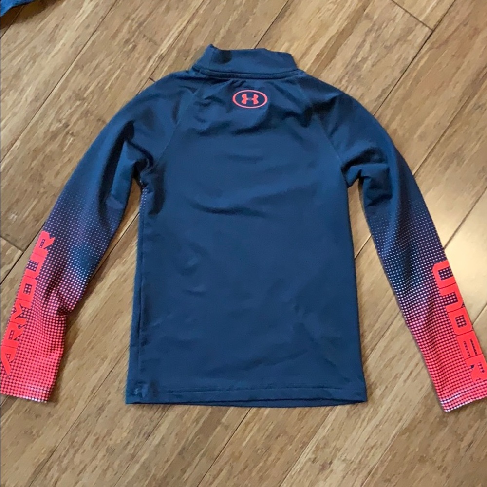UNDER ARMOUR Boys HeatGear L/S Shirt sz Small - Picture 2 of 2